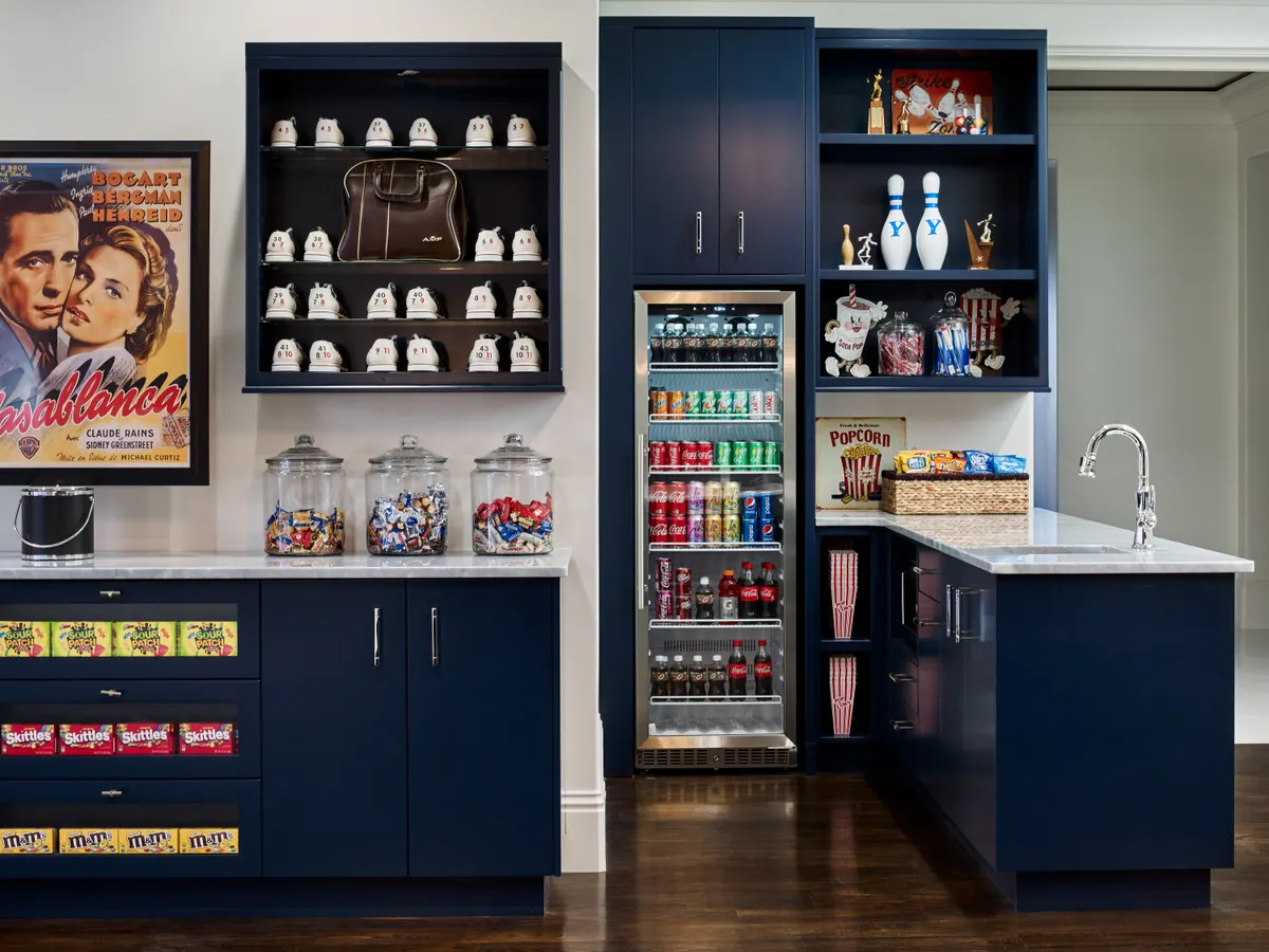 Private cinema concession bar
