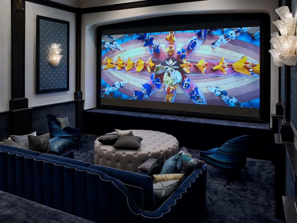 Private theater alternate view